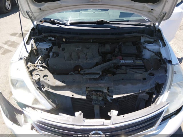 2010 Nissan VERSA 1.8S — фото 10