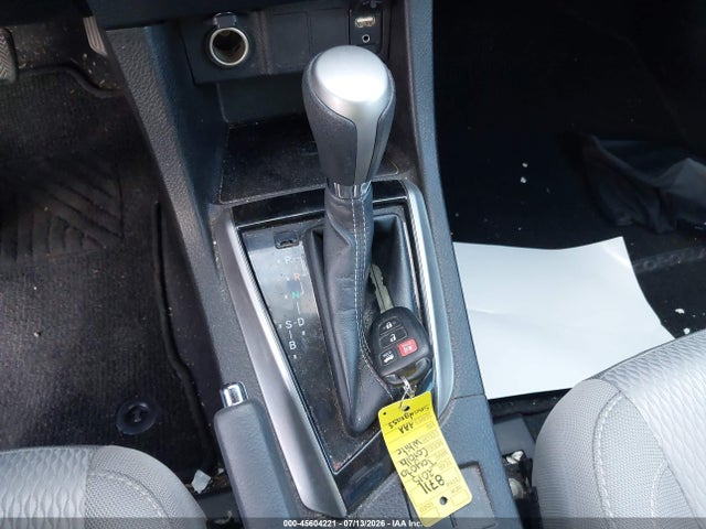 2015 Toyota COROLLA LE PLUS — миниатюра 11