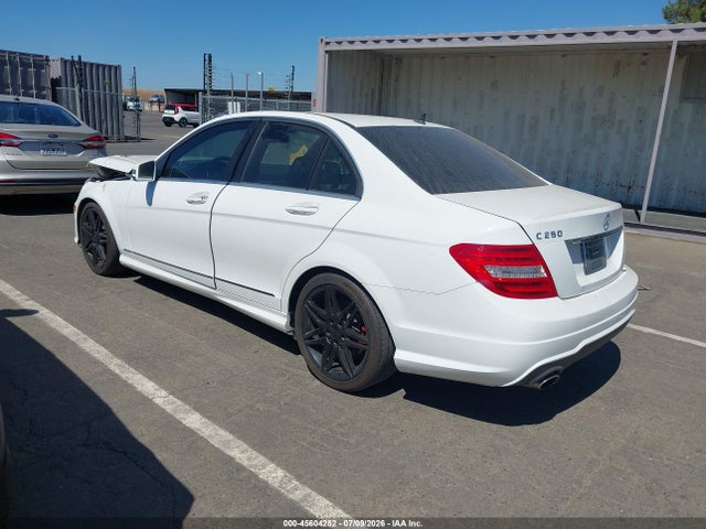 2013 Mercedes-BENZ C 250 SPORT — фото 3