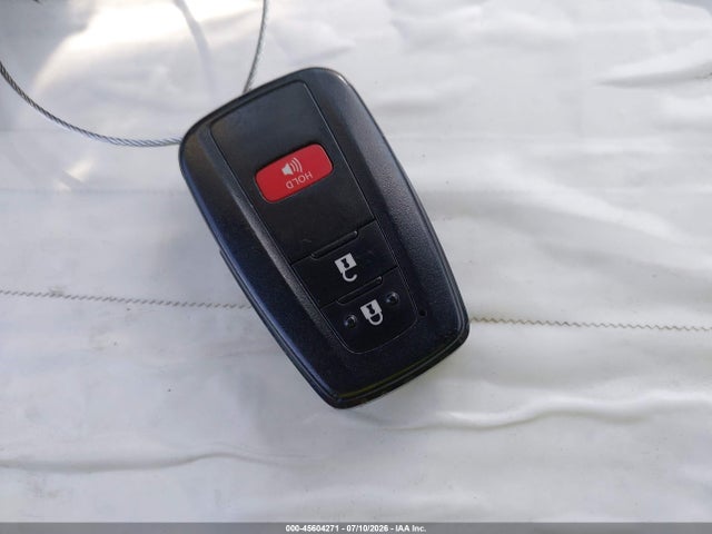 2017 Toyota PRIUS TWO thumbnail 11