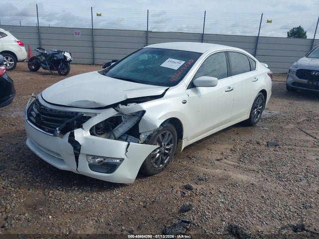 2015 Nissan ALTIMA 2.5 S — фото 2