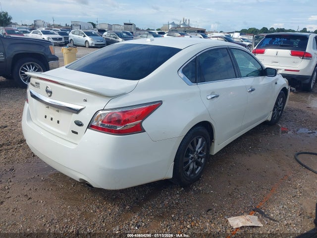 2015 Nissan ALTIMA 2.5 S — фото 4