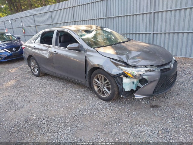 2017 TOYOTA CAMRY SE