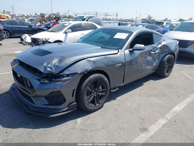 2026 FORD MUSTANG GT FASTBACK photo 2