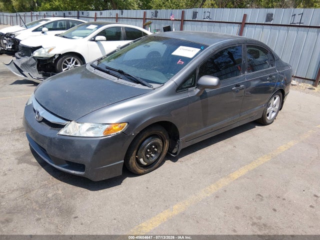 2010 Honda CIVIC LX photo 2