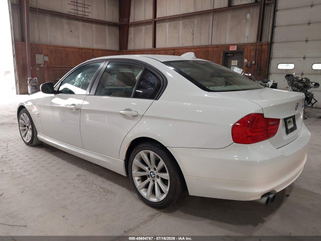 2011 BMW 328I XDRIVE 照片 3