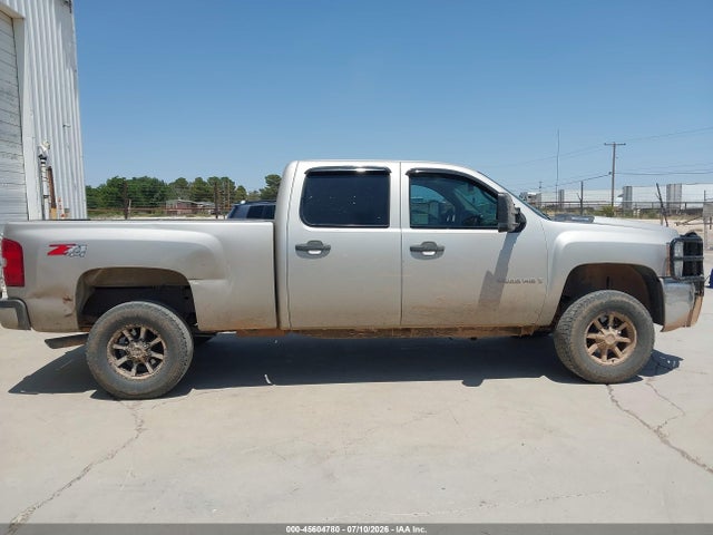 صورة 13 لـ 2009 Chevrolet SILVERADO 2500HD LT