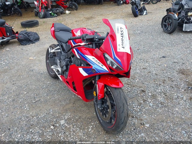 2025 HONDA CBR650 R
