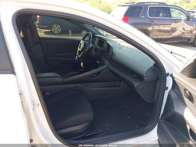 صورة 5 لـ 2025 Hyundai ELANTRA SEL SPORT