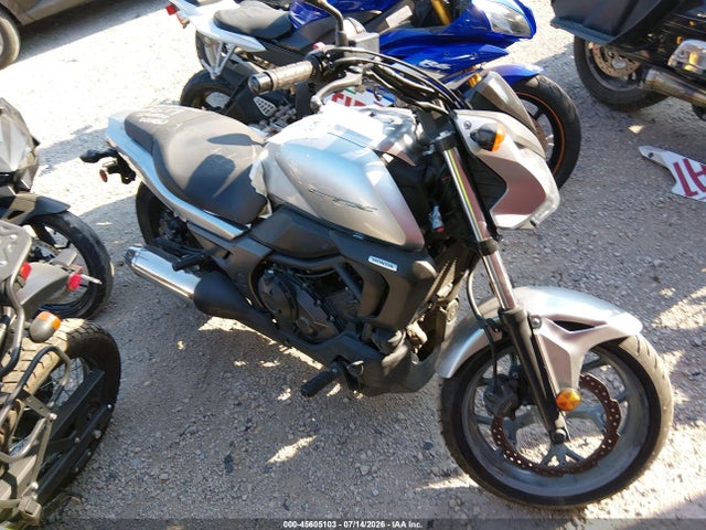 2016 HONDA CT N