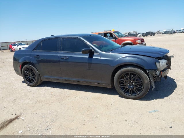 2019 CHRYSLER 300 TOURING 13