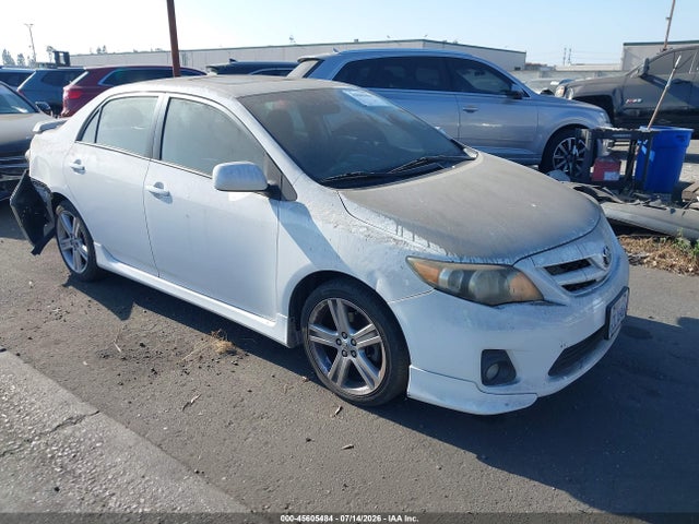2013 TOYOTA COROLLA S
