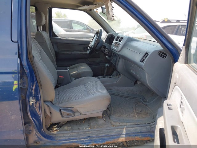 2001 Nissan FRONTIER SE-V6 — миниатюра 5