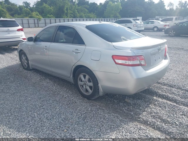 2010 Toyota CAMRY LE 照片 3