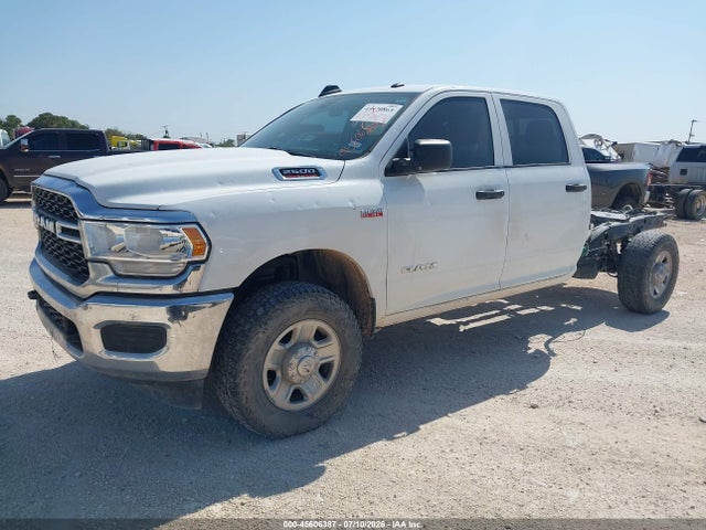 صورة 2 لـ 2022 RAM 2500 TRADESMAN 4X4 8' BOX