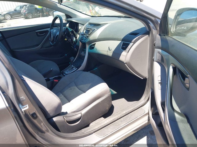 صورة 5 لـ 2013 Hyundai ELANTRA GLS