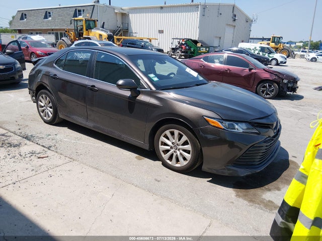 2018 TOYOTA CAMRY LE
