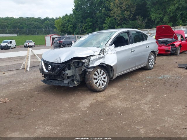 2016 Nissan SENTRA S 照片 2