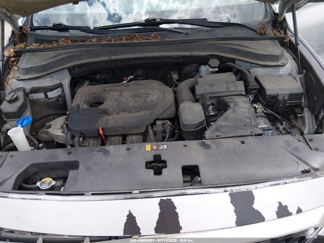 2019 HYUNDAI SANTA FE SE 10