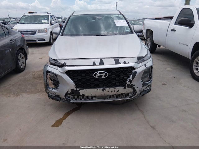 2019 HYUNDAI SANTA FE SE 12