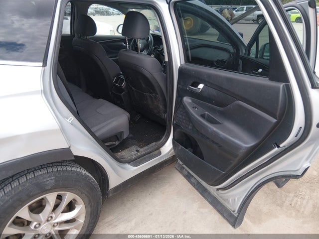2019 HYUNDAI SANTA FE SE 8