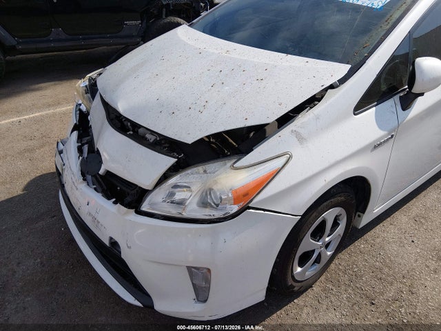 صورة مصغرة 13 لـ 2014 Toyota PRIUS TWO