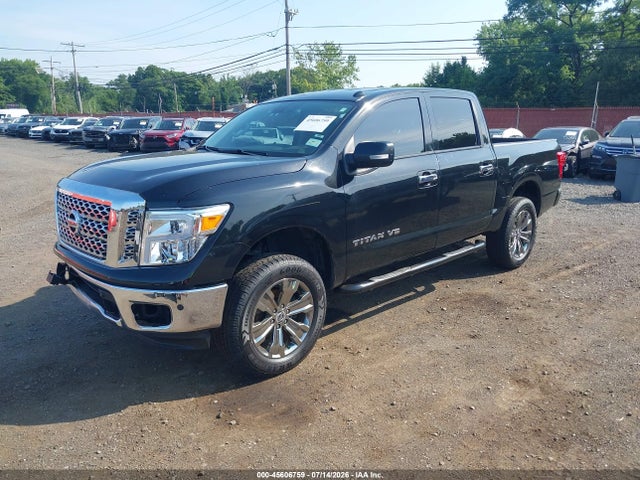 2018 Nissan TITAN SV — фото 2