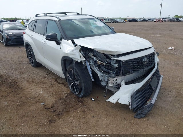 2021 TOYOTA HIGHLANDE XSE