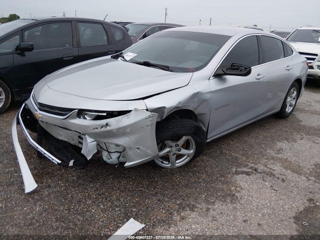 2017 Chevrolet MALIBU LS 照片 2