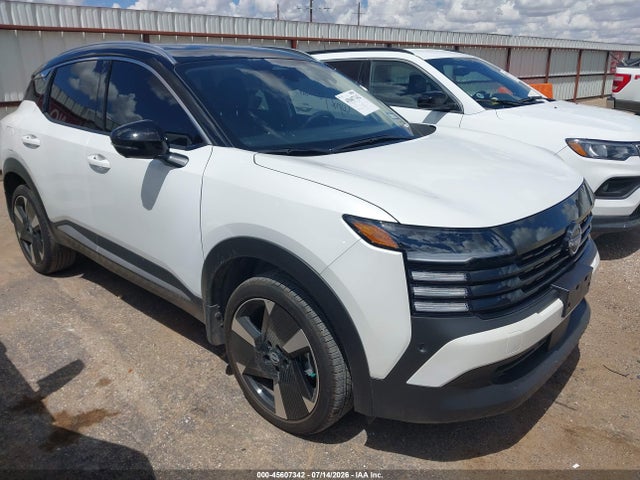 2026 NISSAN KICKS SR
