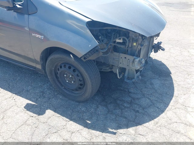 صورة مصغرة 18 لـ 2015 Toyota PRIUS C TWO