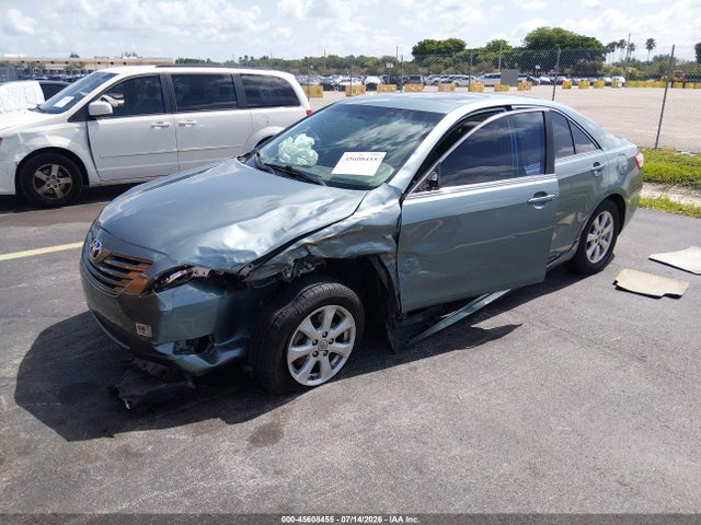 2008 Toyota CAMRY LE thumbnail 2