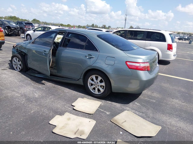 2008 Toyota CAMRY LE thumbnail 3