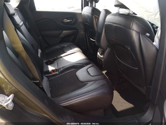 2019 JEEP CHEROKEE LATITUDE PLUS FWD 8