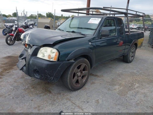 2002 Nissan FRONTIER XE — фото 2