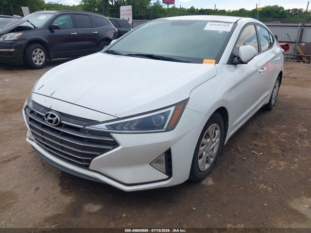 2019 HYUNDAI ELANTRA SE 2