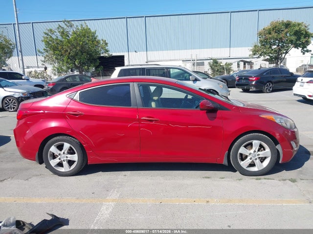 صورة مصغرة 14 لـ 2013 Hyundai ELANTRA GLS