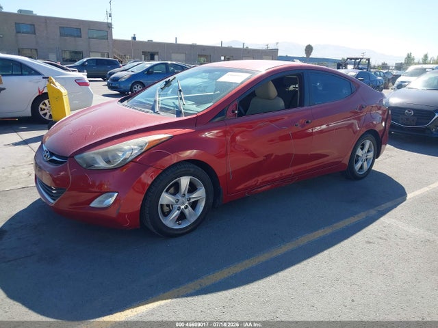 2013 Hyundai ELANTRA GLS — фото 2