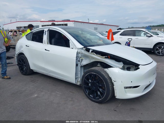 2021 TESLA MODEL Y LONG RANGE DUAL MOTOR ALL-WHEEL DRIVE 6
