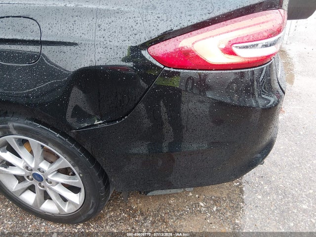 صورة مصغرة 17 لـ 2017 FORD FUSION SE