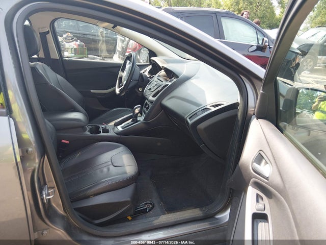 2013 FORD FOCUS SE 照片 5