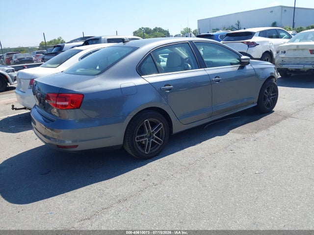 2015 Volkswagen JETTA 1.8T SE — фото 4