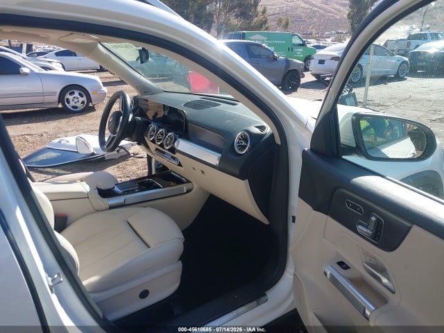 2021 MERCEDES-BENZ GLB 250 4MATIC 5