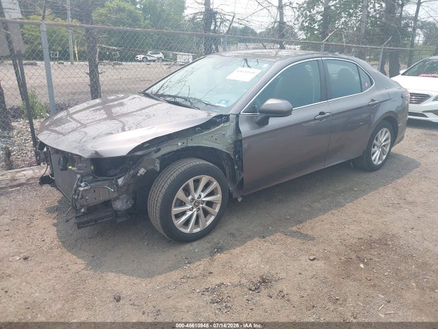 صورة 2 لـ 2021 Toyota CAMRY LE