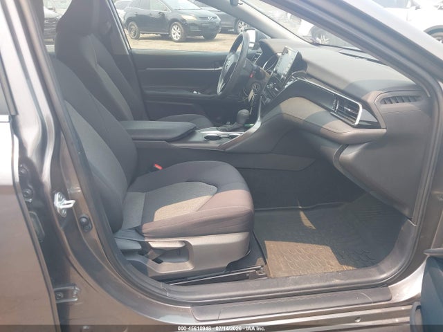 صورة 5 لـ 2021 Toyota CAMRY LE