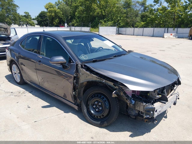 2020 TOYOTA CAMRY HYBRID XLE