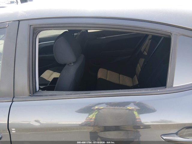 2020 Hyundai ELANTRA SEL — миниатюра 17