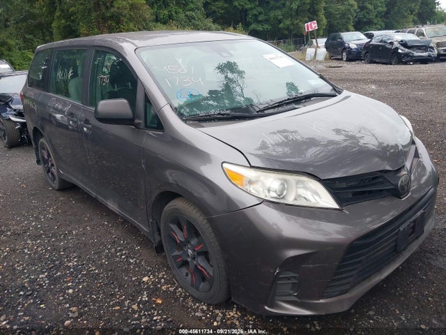 2018 TOYOTA SIENNA L 7 PASSENGER