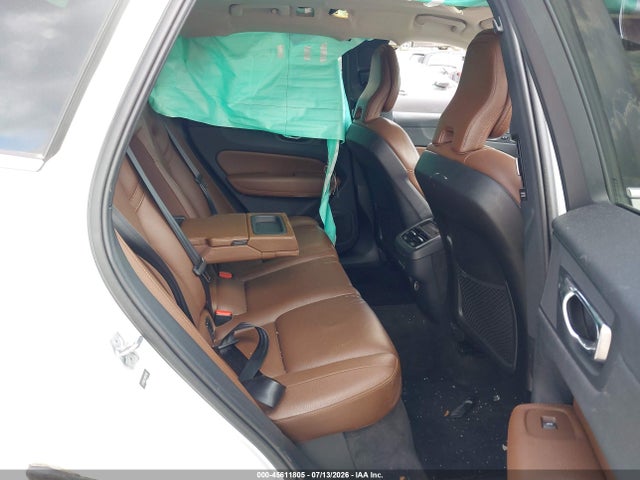 2019 VOLVO XC60 T5 INSCRIPTION 8