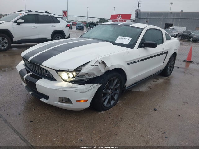 صورة 2 لـ 2011 FORD MUSTANG V6 PREMIUM